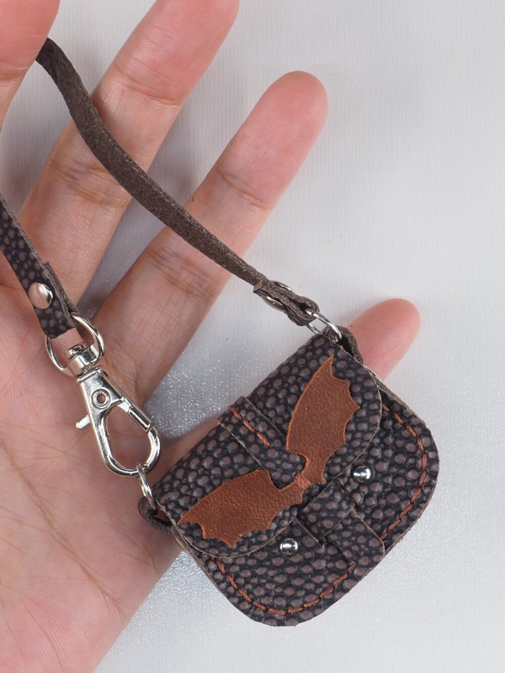 Handmade Mini Leather purse bag charm Tiny BJD Blythe Halloween Bat 003